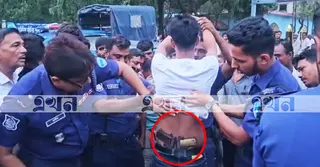 নোয়াখালীর বেগমগঞ্জে ৩ পিস্তলসহ যুবক আটক